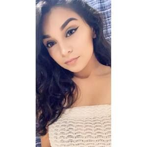 Meet your Posher, Vanessa